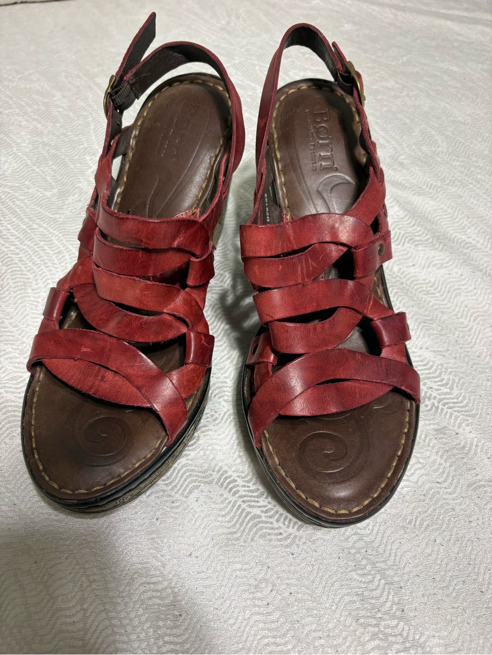 Born Women’s Red Leather Strappy Sandals Size 9/40